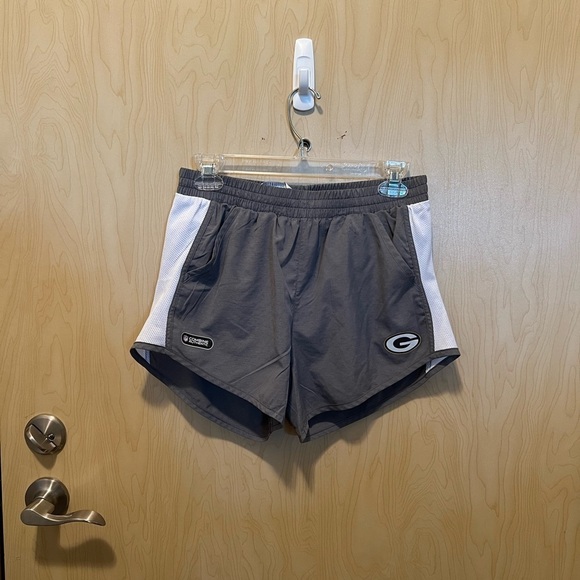 Under Armour Pants - Womens under Armour greenbay packer shorts